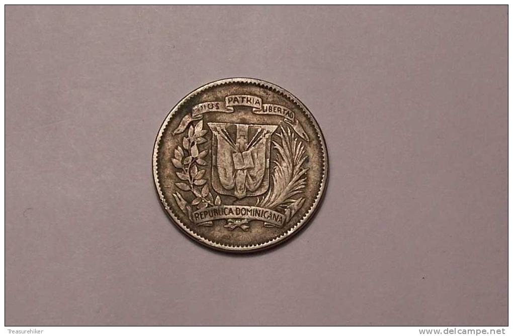 DOMINICAN REPUBLIC ~ 1951 Copper-Nickel 5 Centavos - Dominicana