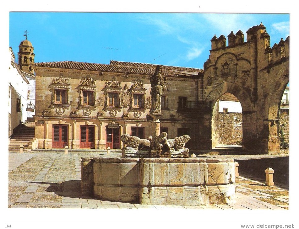 BAEZA ( Jaen, Andalucia, Espana): Plaza Del Populo; Fuente De Los Leones / Fontaine Des LIONS, TTB !!!! - Jaén