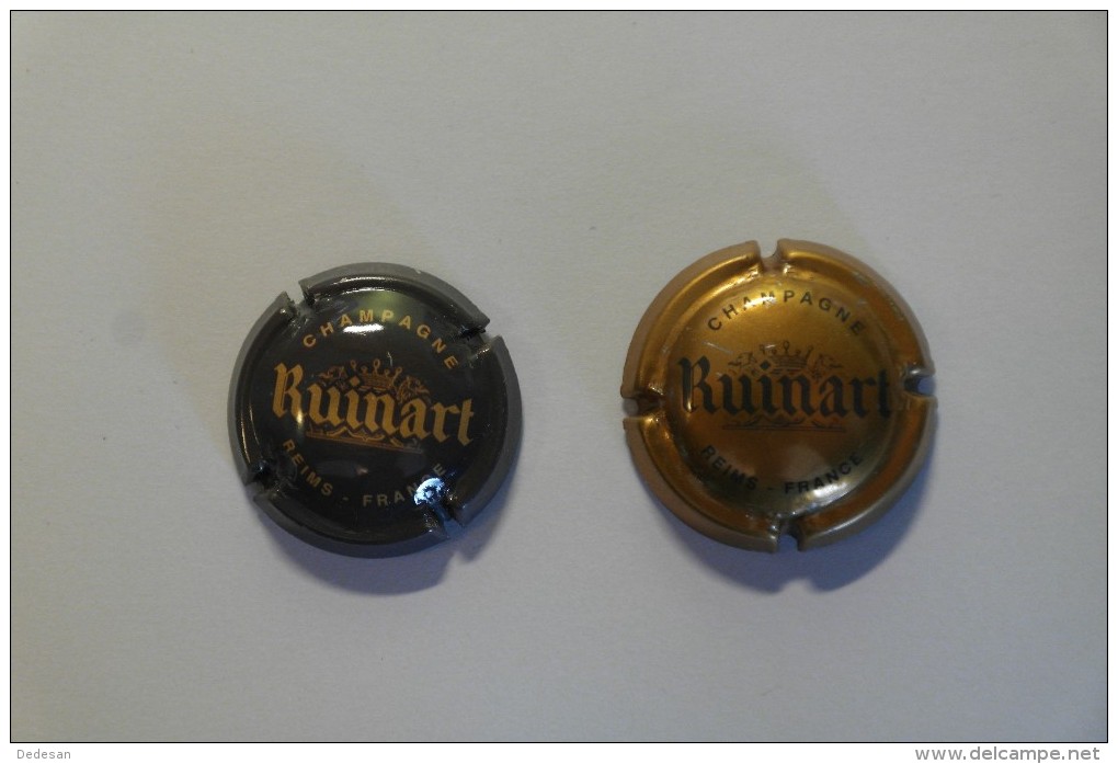 Lot 2 Capsules Champagne Différentes Ruinart - Ruinart Ruinart Reims