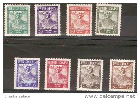 INDONESIA - 1954 Volcano Disaster Relief Set Of 8 MNH ** SG 668-75  Sc B69-76 - Indonesia