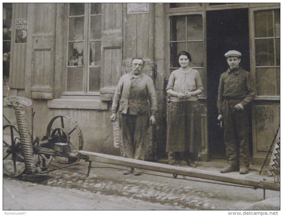 FAUCHEUSE MECANIQUE - Lieu Non Précisé - Agriculture - Animée - Carte Photo - Non Voyagée - En L´état - RARE ! - Tractors