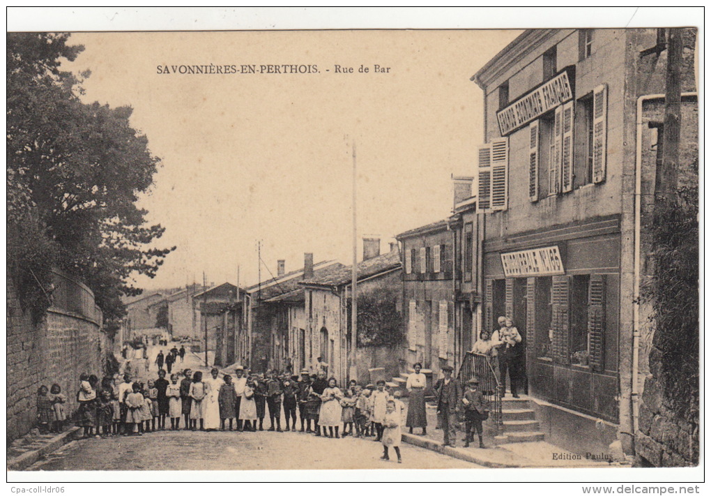 CPA (55) SAVONNIERES EN PERTHOIS - Rue De Bar (Bonne Animation) - Autres & Non Classés