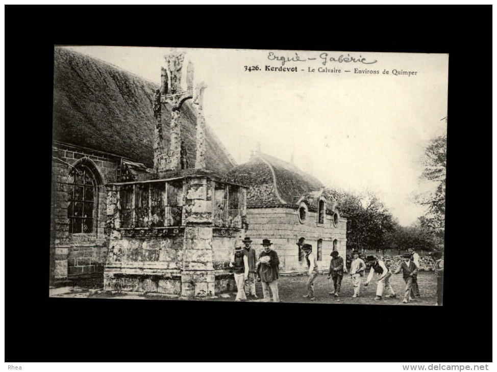 29 - ERGUE-GABERIC - Calvaire - Jeux De Boules - Ergué-Gabéric