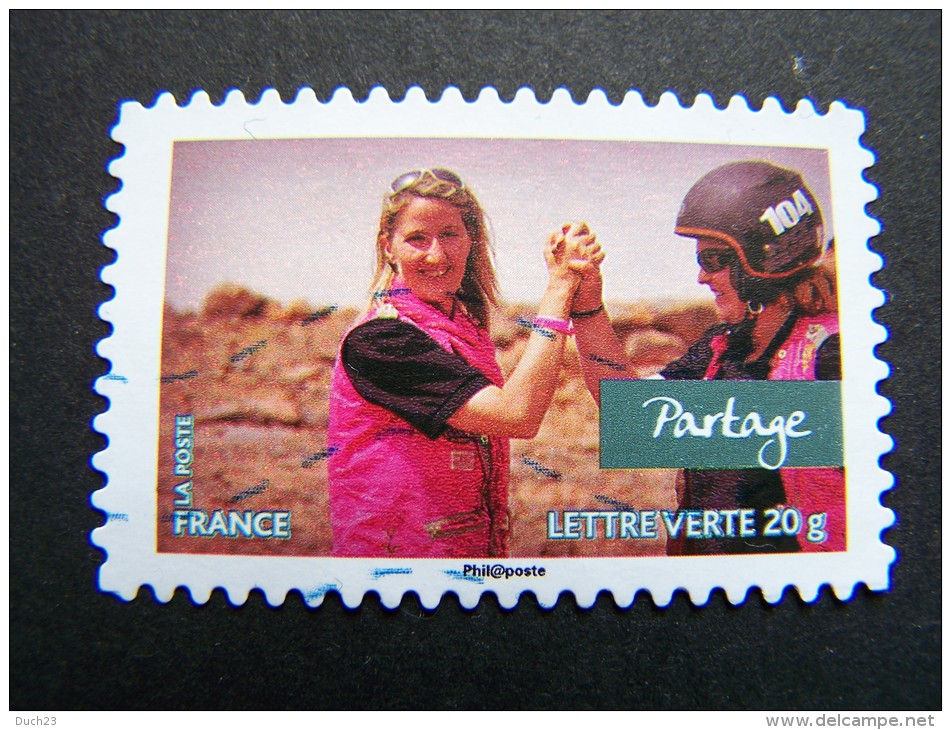 FRANCE OBLITERE 2013 N° 802 PARTAGE SERIE CARNET VALEURS DE FEMMES RALLYE AICHA DES GAZELLES MAROC AUTOCOLLANT ADHESIF - Oblitérés