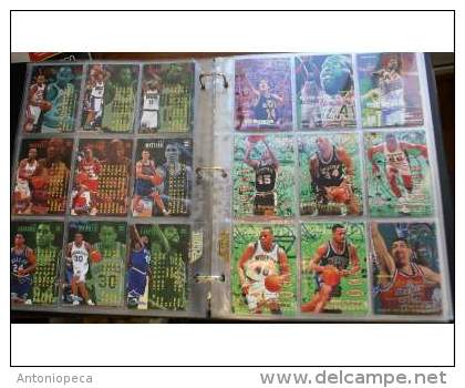 USA collezione di 153 figurine originali americane sui campionati di basket NBA degli anni 1994-95-96