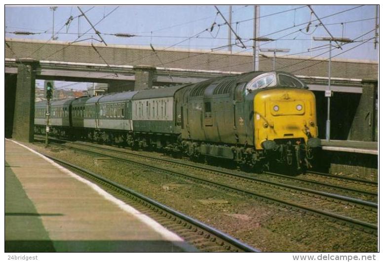 Wood Green Railway Station Class 55 Deltic Diesel - Railway