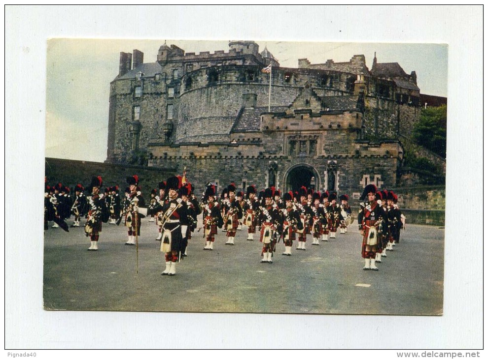 CP , MILITARIA , The Castle Edinburgh - Personen