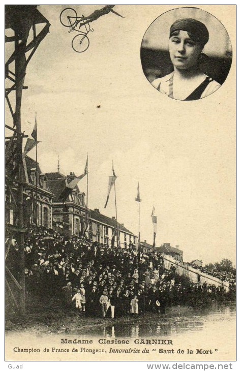 NATATION CLARISSE GARNIER  CHAMPIONNE DE LA TRAVERSEE DE PARIS EN 1912 PLONGEON A VELO - High Diving