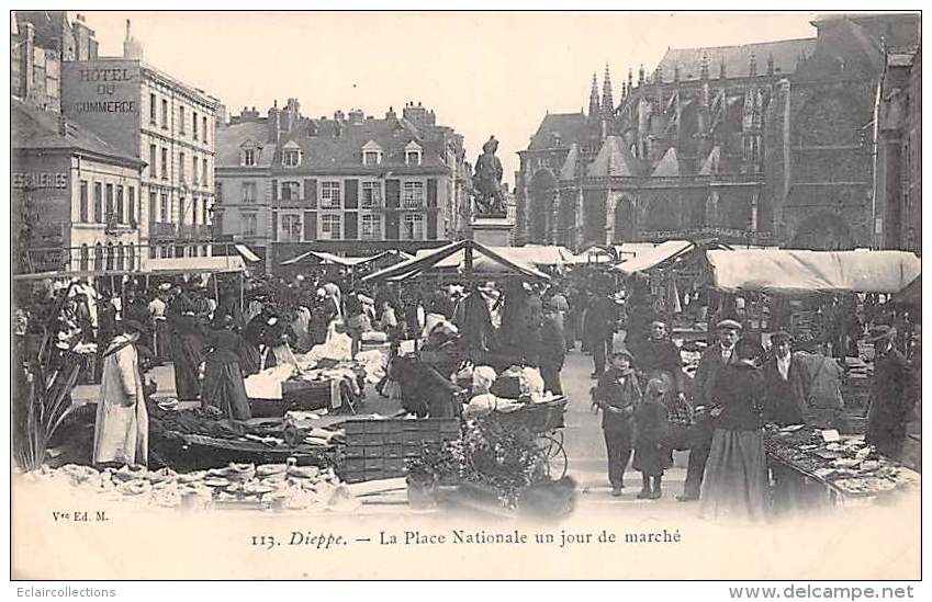 Dieppe    76    Jour De Marché (un Peu Décollée) - Dieppe