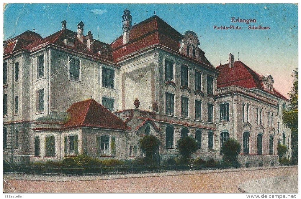 ERLANGEN -  Puchta - Platz  - Schulhaus - Erlangen