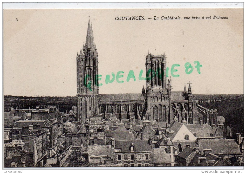 50 - COUTANCES - LA CATHEDRALE  VUE PRISE A VOL D' OISEAU - Coutances