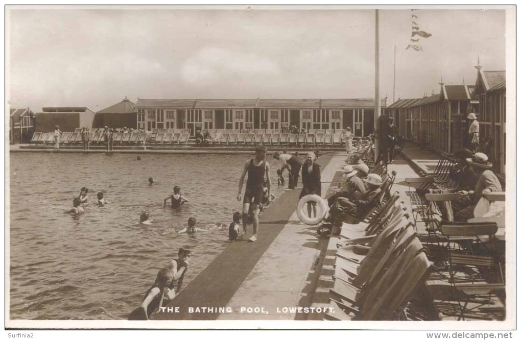 SUFFOLK - LOWESTOFT - THE BATHING POOL RP Suf 253 - Lowestoft