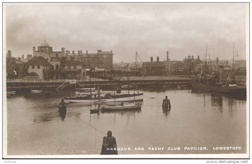 SUFFOLK - LOWESTOFT - HARBOUR AND YACHT CLUB PAVILION RP Suf 260 - Lowestoft