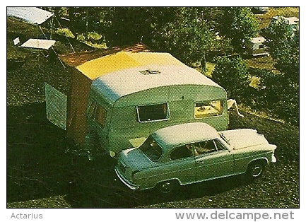 CPSM  Voiture Auto Car Wagen  Borgward Isabella Caravane Camping LE LAC CHAMBON Auvergne - PKW