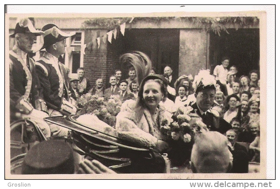 H M KONINGIN JULIANA BEZOEKT DE JORDAAN A'DAM  4 SEPT 1948 - Amsterdam