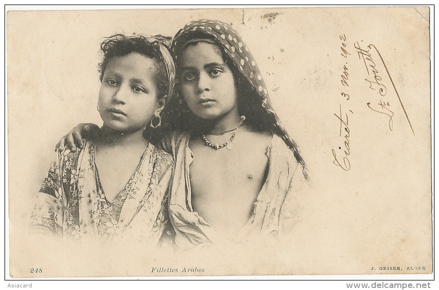 248 Geiser Fillettes Arabes J. Geiser Voyagé Tiaret 1902 Petite Dechirure 3mm En Haut - Niños