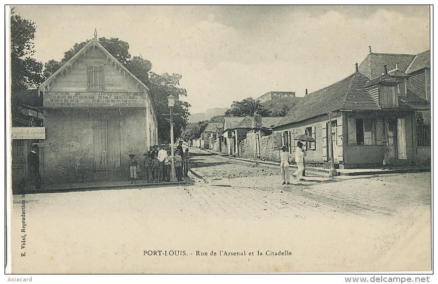 Port Louis Rue De L´ Arsenal Et La Citadelle Edit Vidal - Maurice