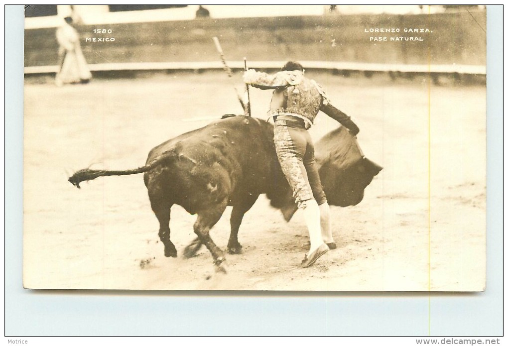 MEXICO  - Lorenzo Garza, Pase Natural, Corrida (carte Photo ). - Mexique