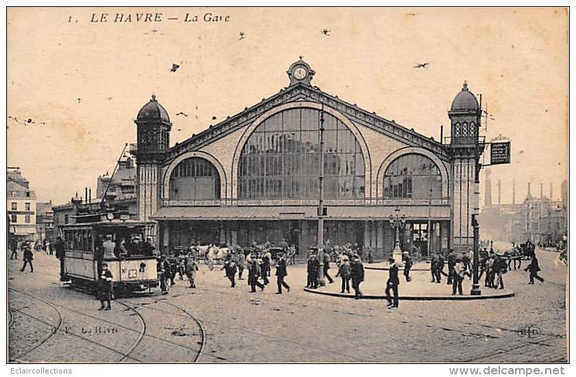 Le Havre   76     Tramway Dans Les Rues Et/ou Places..La Gare - Unclassified