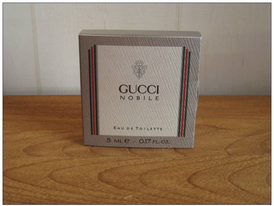 MINIATURE DE PARFUM GUCCI NOBILE DE GUCCI EAU DE TOILETTE 5ML. - Miniatures Femmes (avec Boite)