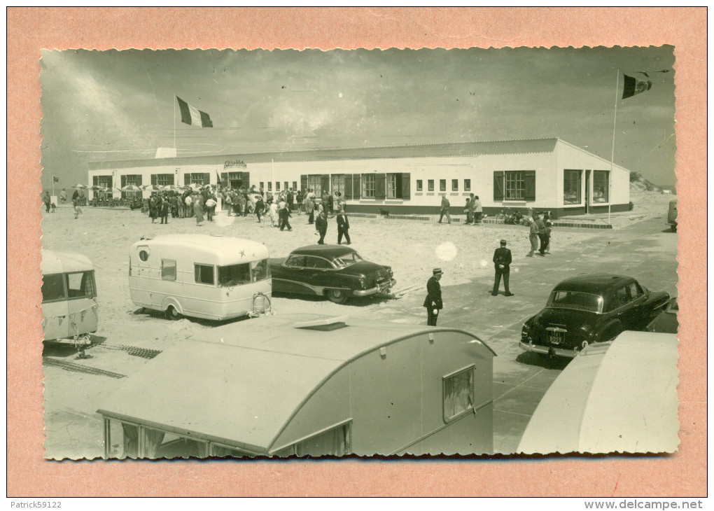 PHOTO - PHOTOGRAPHIE - BRAY DUNES Prés DUNKERQUE - PALAIS DE LA BIERE - GENDARME - CARAVANE CARAVELAIR ? CLICHE TOP Edit - Lieux