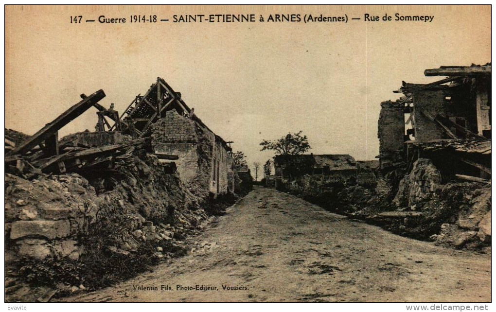 CPA   (08)     SAINT-ETIENNE-à-ARNES   -   Rue De Sommepy (Guerre 1914-18) - Otros & Sin Clasificación