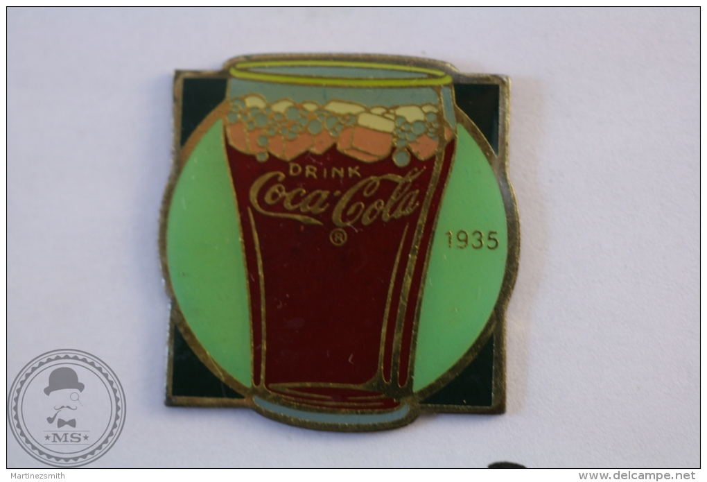 Vintage/ Retro Coca Cola Advertising 1935 - Pin Badge - #PLS - Coca-Cola