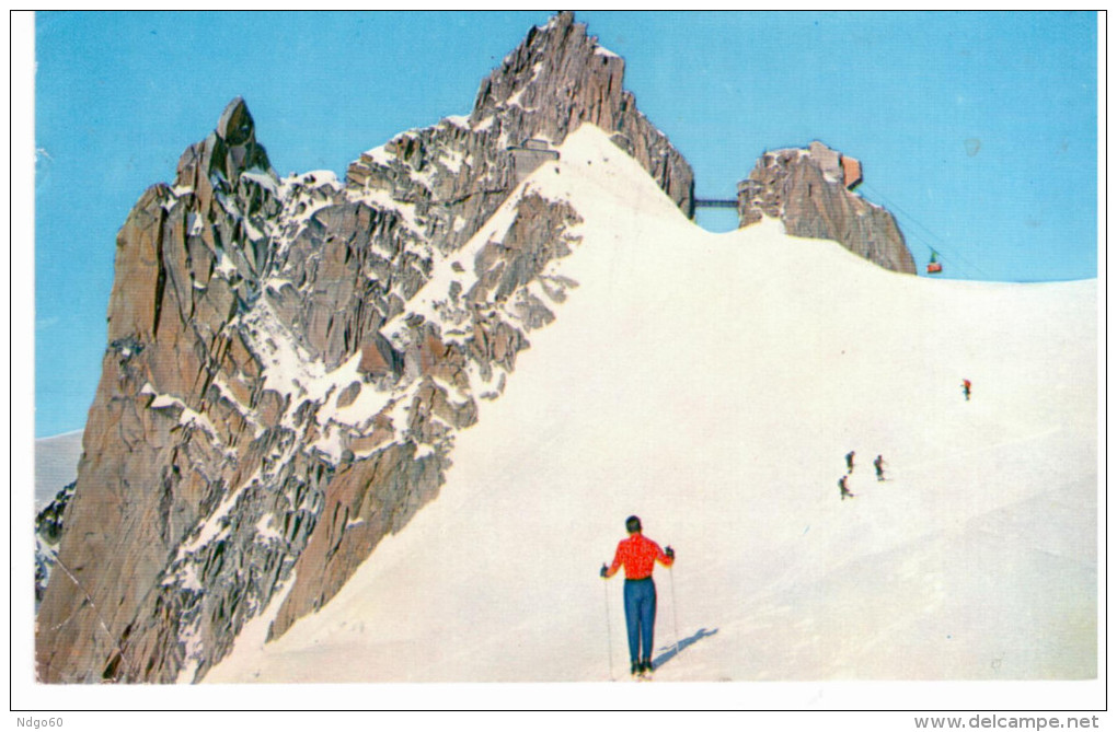 Chamonix Mont Blanc - Arrivée Du Téléphérique Au Sommet De L'aiguille Du Midi - Chamonix-Mont-Blanc