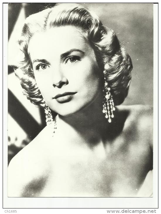 GRACE KELLY  / Photo Véritable    Format  240  X 180 - Photographs