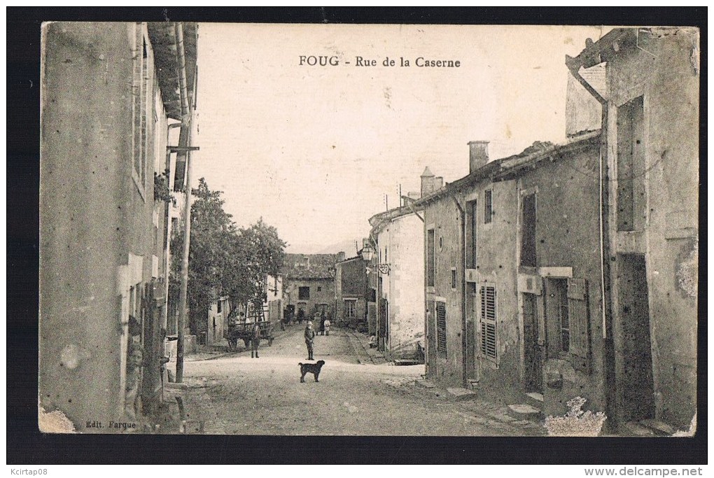 FOUG . Rue De La Caserne . - Foug