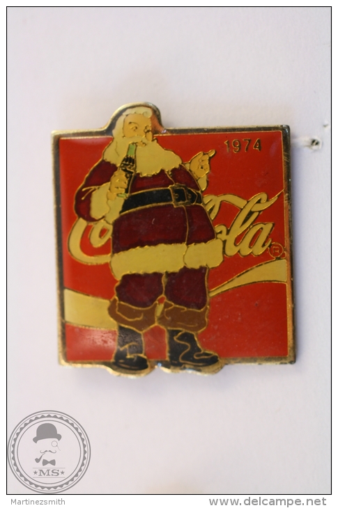 Vintage Coca Cola Coke Advertising 1974 Christmas Santa Claus - Wilson Marketing 1985 - Pin Badge #PLS - Coca-Cola