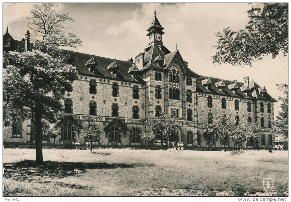 BEAUMONT LA RONCE - La Haute Barde - Centre D'Éducation Physique Et Sportive - Beaumont-la-Ronce