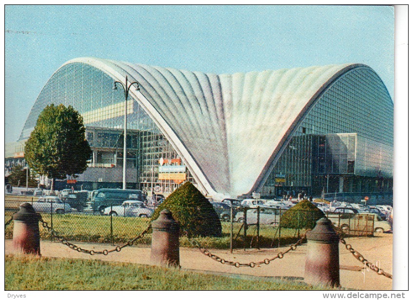 Hauts De Seine - 92 - Rond Point De La Défense à Puteaux, Le Palais Des Industries Et Techniques - La Defense