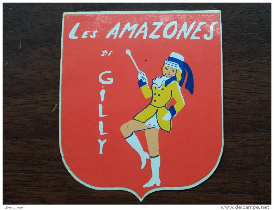 Les AMAZONES De GILLY ( Zie Foto Voor Details ) Zelfklever Sticker Autocollant ! - Publicités