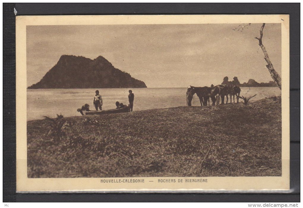 Nouvelle-Calédonie - Rochers De Hienghène - Nouvelle-Calédonie