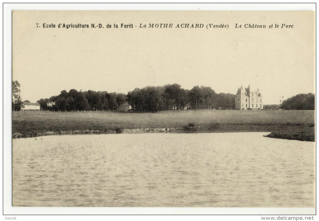 LA MOTHE ACHARD. - Le Château Et Le Parc - La Mothe Achard