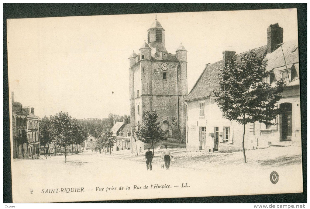 Vue Prise De La Rue De L'Hospice - Saint Riquier