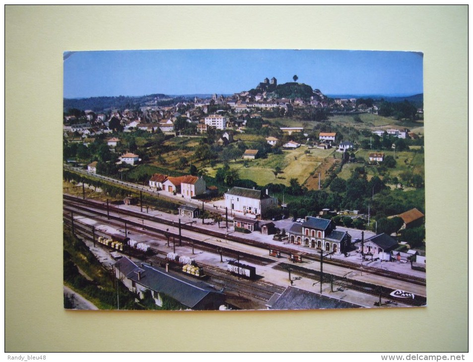 CPM  GOURDON - 46 - Vue Générale Aérienne - Au Premier Plan, La Gare - Lot - - Gourdon