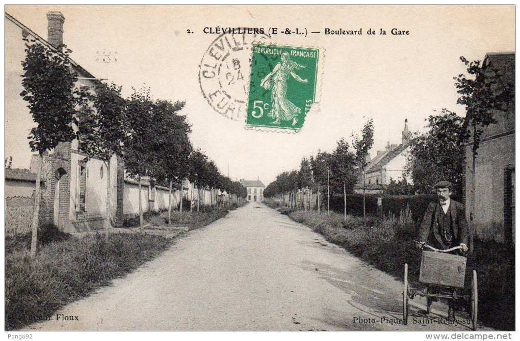 Cpa 1915, CLEVILLIERS  (EetL)  Boulevard De La Gare Avec Son Triporteur  (35.38) - Autres & Non Classés