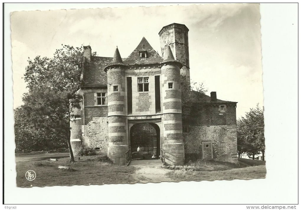 Trazegnies Château Et Pont Levis - Courcelles