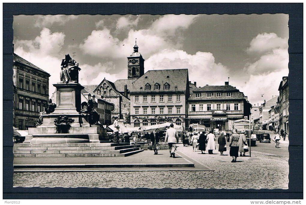 (500) AK Schweinfurt - Marktplatz Mit Ruckert-Denkmal - Schweinfurt