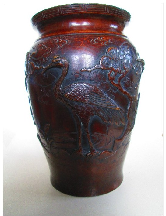 Grand Vase INDOCHINE  XIXè Siècle , En BRONZE , Signé , Décors D'arbres Et D'oiseaux En Relief - Asiatische Kunst