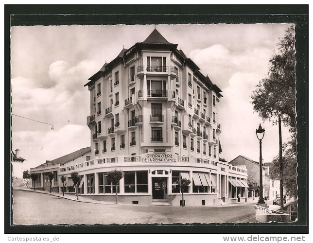 CPA Vittel, L'hôtel De La Renaissance, Vue D'ensemble - Autres & Non Classés