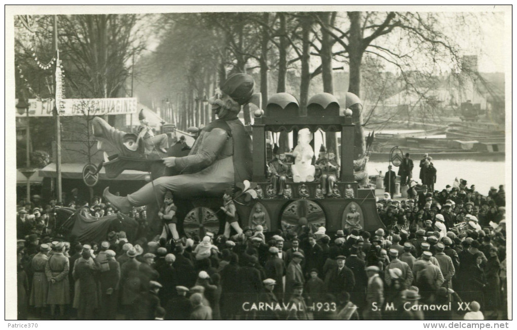 CHALON SUR SAONE - Carte Photo Du Carnaval De 1933 Sa Majesté Carnaval XX Banderole Sauvagines Péniches - Chalon Sur Saone