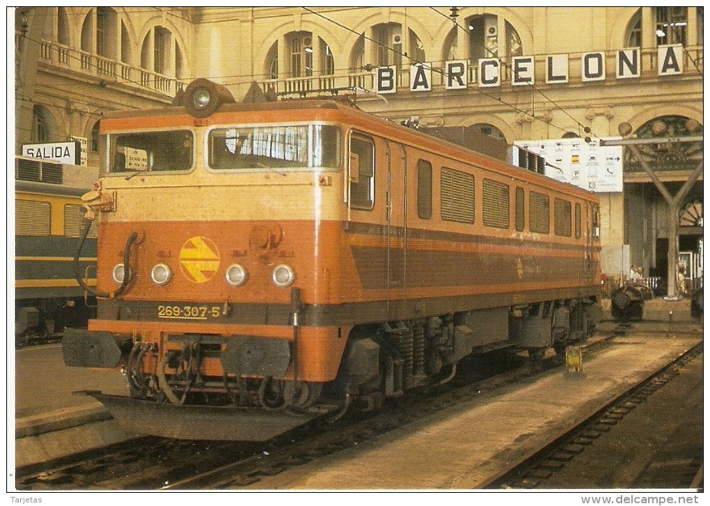 Nº 111 POSTAL DE ESPAÑA DE UNA LOCOMOTORA ELECTRICA EN BARCELONA (TREN-TRAIN-ZUG) AMICS DEL FERROCARRIL - Trenes