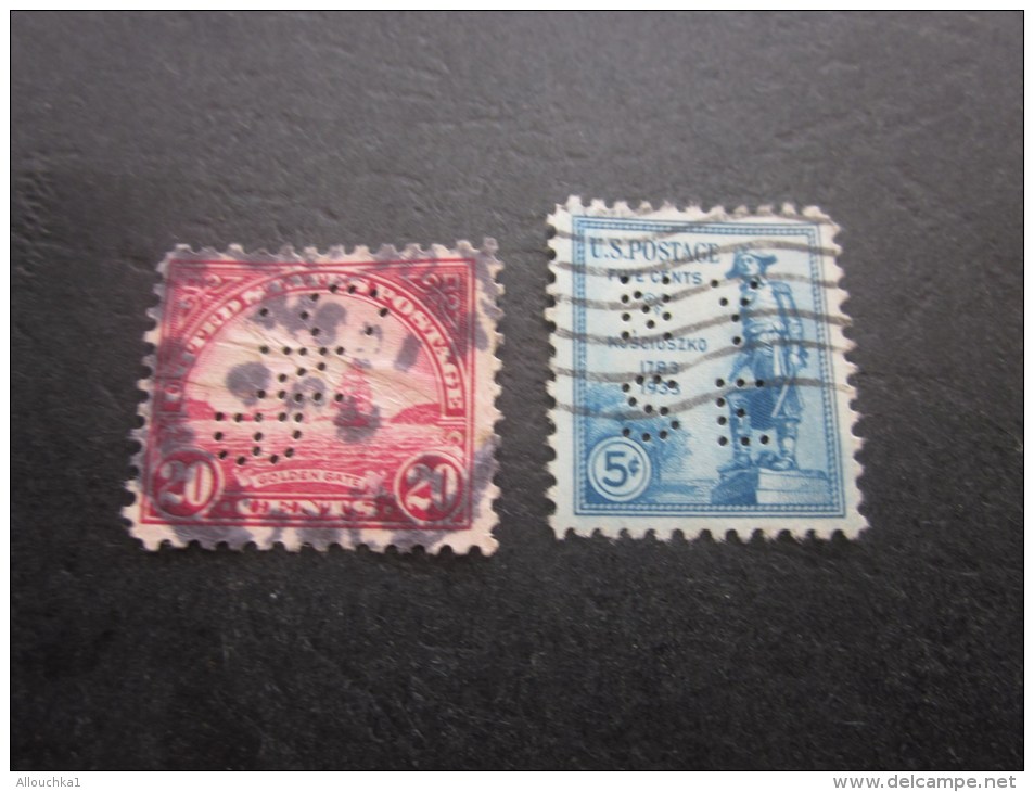 2 Timbres:US Postage USA United States Of America Perforé Perforés Perfin Perfins Stamp Perforated PERFORE  &gt;Trés Bie - Zähnungen (Perfins)
