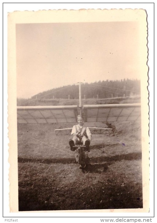 Altes Foto Mit Flugzeug , Fluggerät , 30er Jahre , Segelflugzeug , Flieger !!! - Luchtvaart