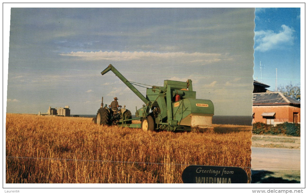 (945) Australia - Crop Harvesting Machinery - Tractor - Outback