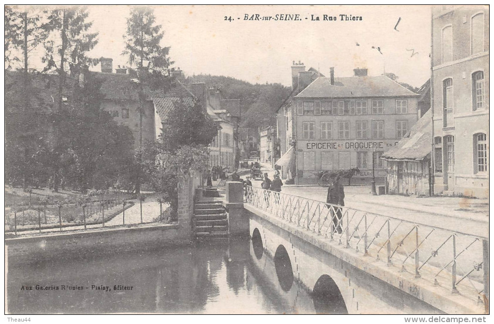 ¤¤  -  24   -   BAR-sur-SEINE   -  La Rue Thiers  -  Epicerie , Droguerie   -  ¤¤ - Bar-sur-Seine