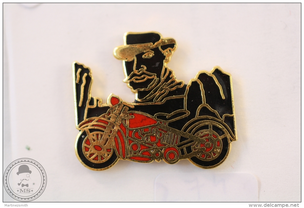 Old Harley Davidson Style Motorcycle/ Motorbike Racing - Pin Badge #PLS - Motorfietsen